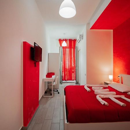 O Vic' Stritt' Hotel Napels Buitenkant foto